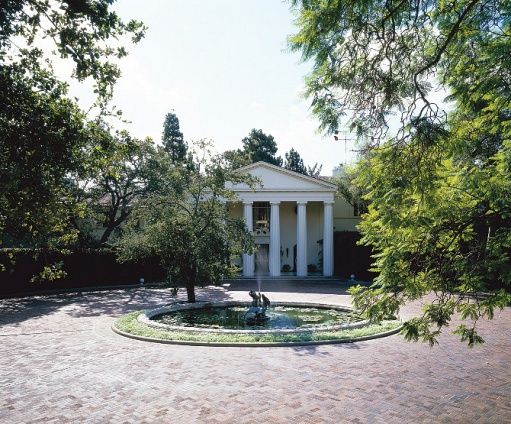 Front portico and motor court